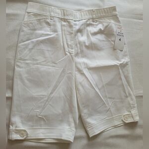 Sharon Young Sz 4 Bermudas
